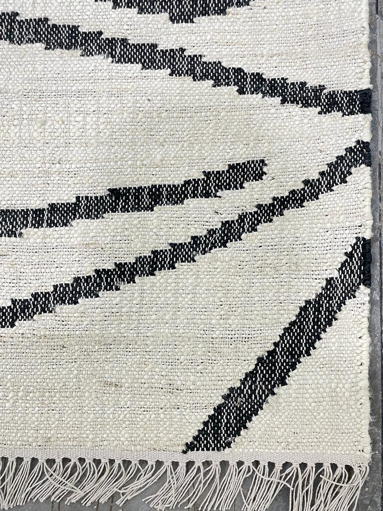 01 Handwoven